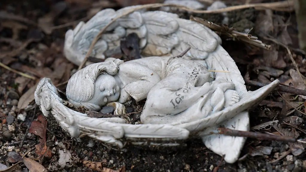 Hessens-Krankenhaeuser-sind-kuenftig-verpflichtet-Eltern-von-Sternenkindern-auf-Bestattungsmoeglichkeit-hinzuweisen