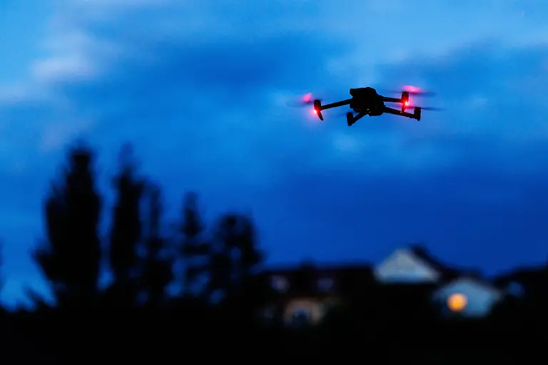 DJI-Mavic-4-ueber-Deutschland