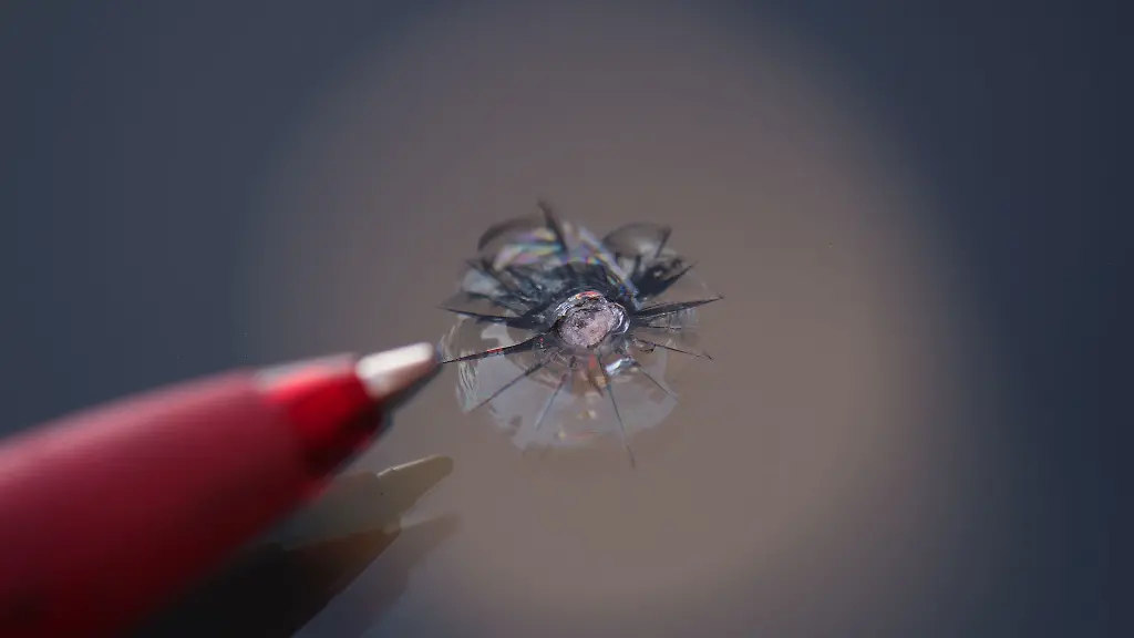 Kleiner-Steinschlag-grosser-Aerger-Muss-man-bei-einem-Mietwagen-in-so-einem-Fall-zahlen