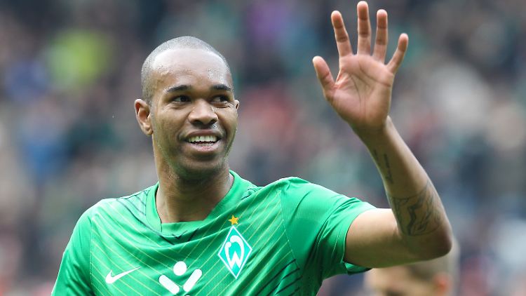 Zu früh gefreut? Naldos Wechsel zum VfL Wolfsburg ist nicht sicher. 