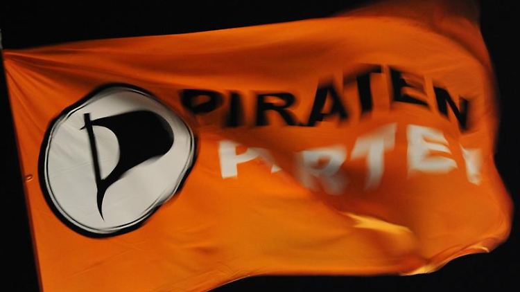 Nur einzelne Mitglieder der Piratenfraktionen in NRW und Schleswig-Holstein stellten die Anzeige.