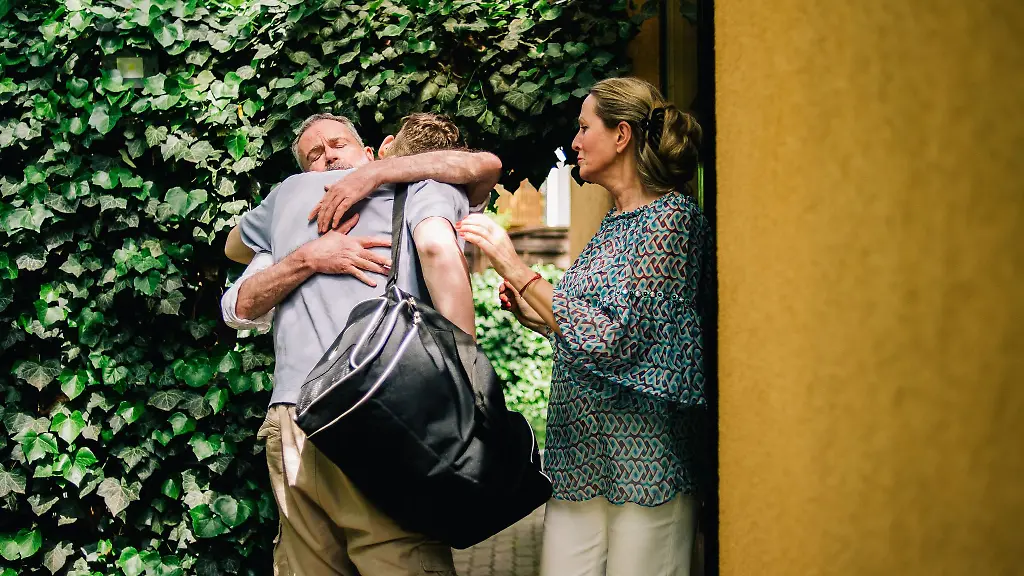 Volljaehrig-und-ausgezogen-Nur-weil-der-Nachwuchs-fluegge-wird-bedeutet-das-noch-lange-nicht-zwangslaeufig-dass-es-fuer-diesen-keinen-Anspruch-auf-Kindergeld-mehr-gibt