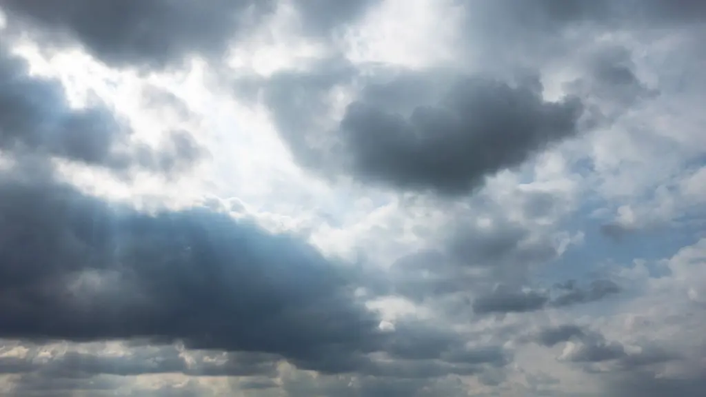 Die-Menschen-in-Hessen-muessen-sich-am-verlaengerten-Wochenende-auf-Wolken-und-Regen-gefasst-machen