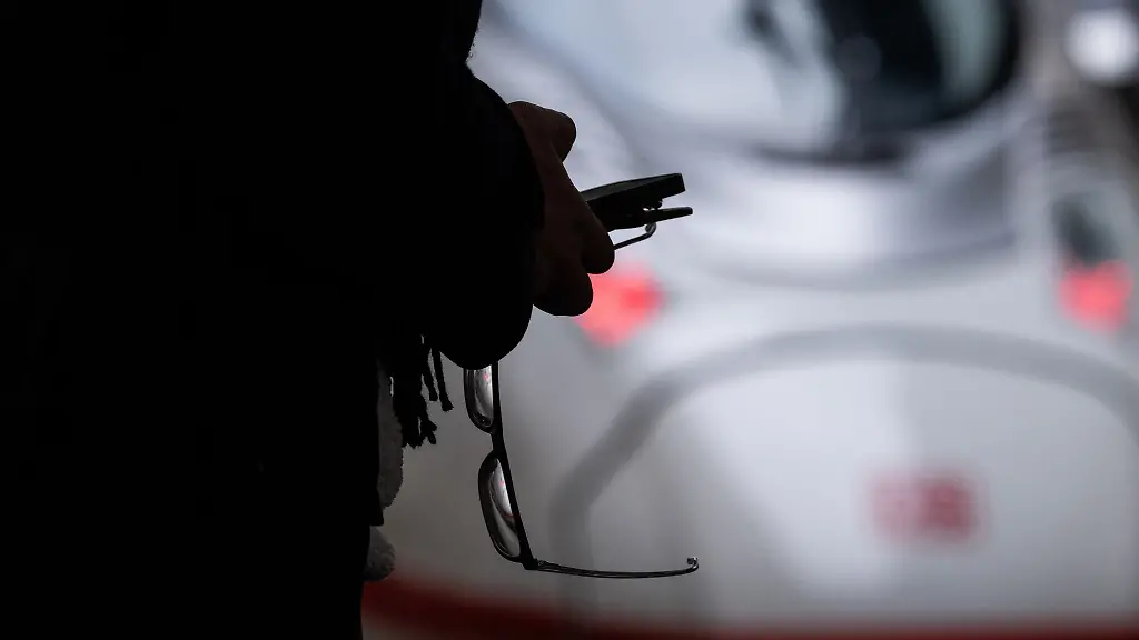 Auch-der-Fuehrer-des-Zuges-wurde-leicht-verletzt