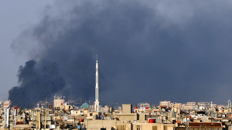 Hunderte von Toten - in den letzten 24 Stunden spitzt sich die Gewalt in Syrien zu.