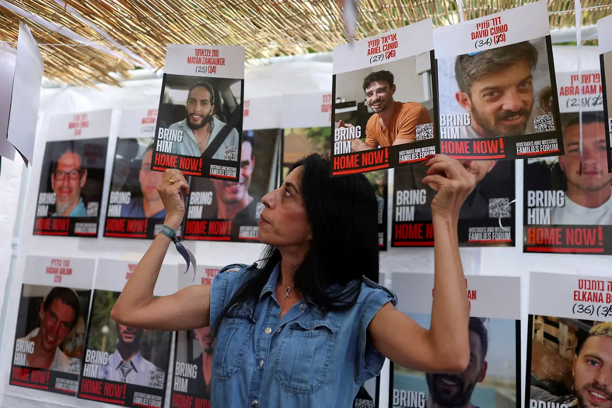 2025-10-05T171303Z-1673197767-RC2P5HAAW4K1-RTRMADP-3-ISRAEL-PALESTINIANS-HOSTAGES-PROTEST