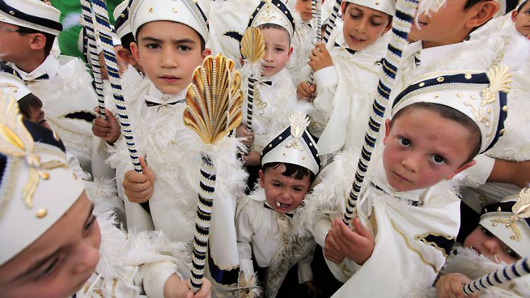 Muslime zelebrieren die Beschneidung als großes Fest. Doch für viele Jungen ist es eine Qual.