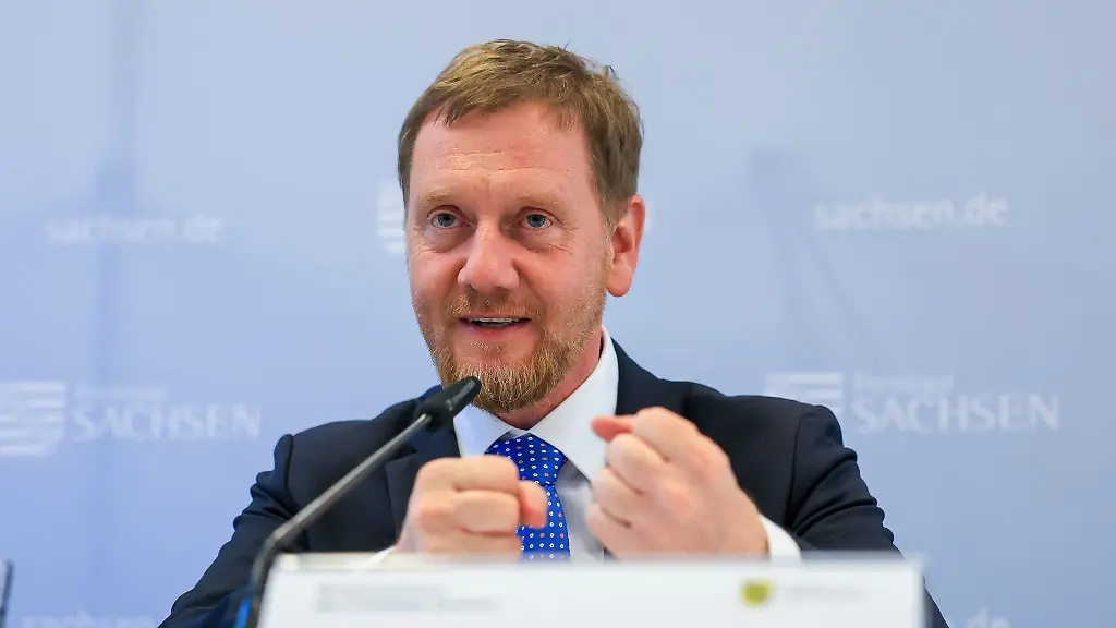 Ministerpraesident-Michael-Kretschmer-CDU-war-in-der-vergangenen-Woche-nach-Taiwan-Japan-und-Singapur-gereist