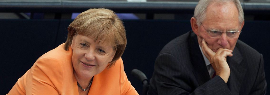 Angela Merkel und Wolfgang Schäuble können mit der Abstimmung zufrieden sein - auch wenn die Kanzlermerheit einmal mehr nicht erreicht wurde.
