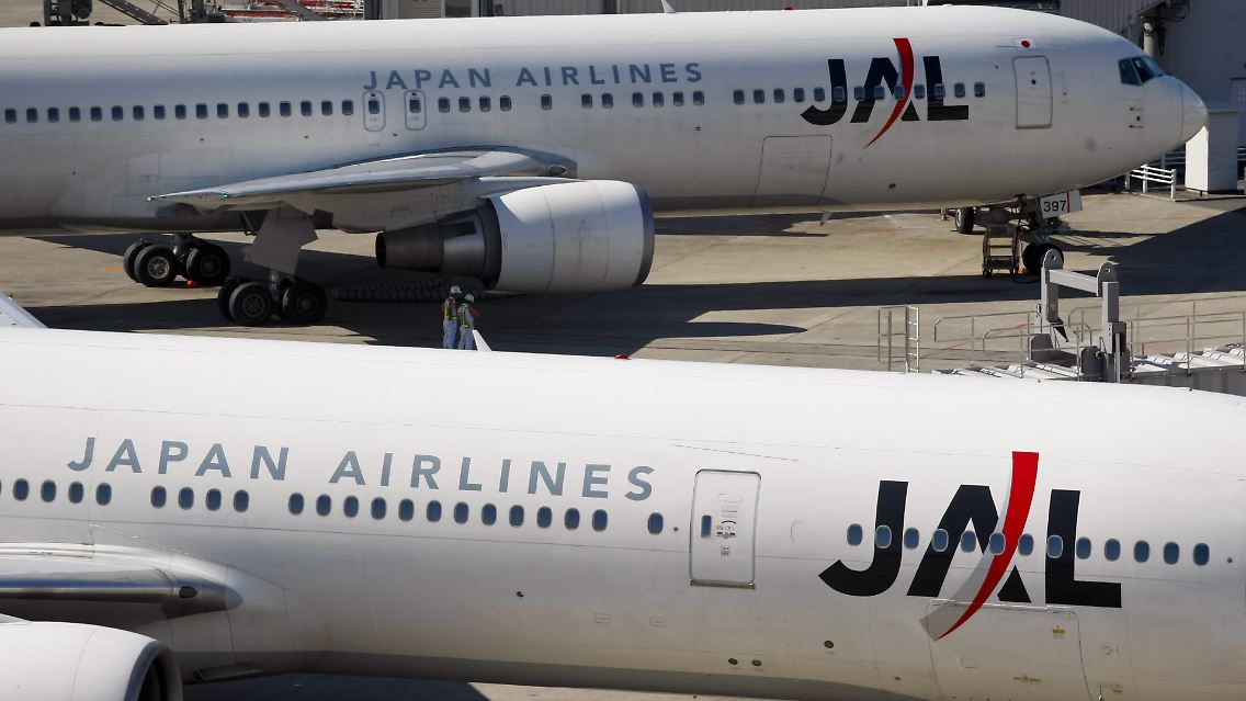 JAL fliegt in die Insolvenz.