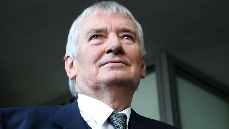 Otto Schily stieg erst mit 77 Jahren aus der Politik aus.