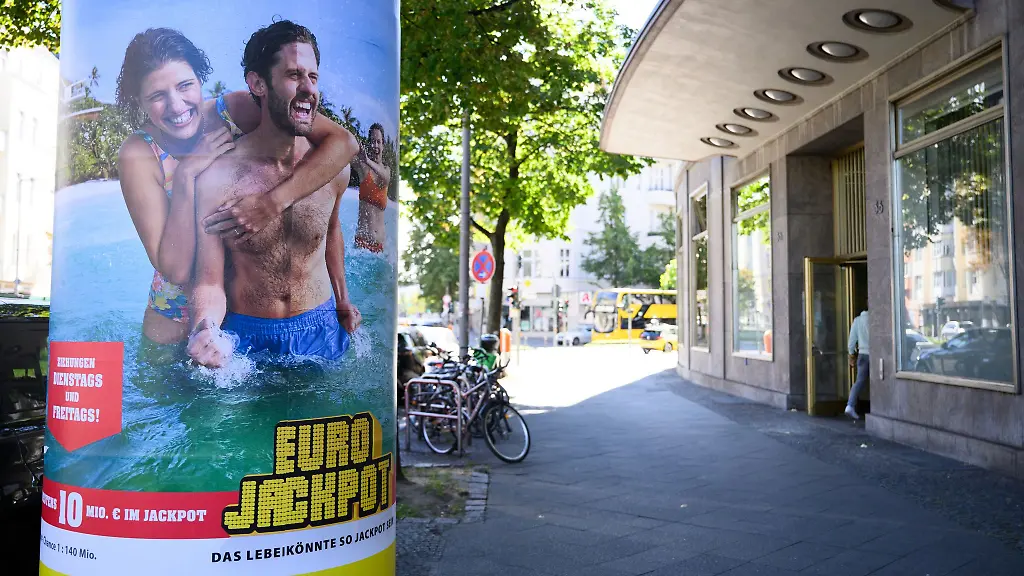 Der-Gewinner-des-Eurojackpots-in-Berlin-hat-sich-gemeldet