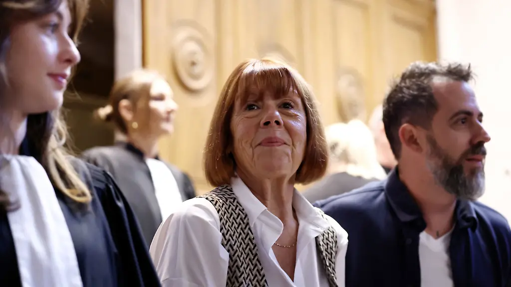 f7229ffd15d6c1f85631c3006575c81e