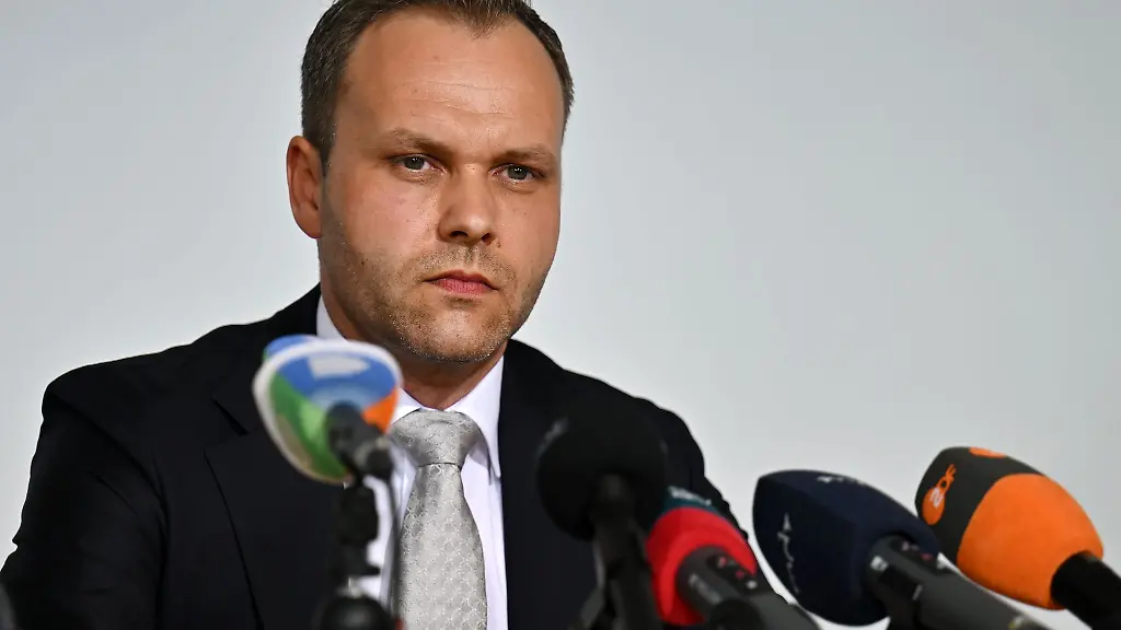 Der-AfD-Abgeordnete-Daniel-Haseloff-findet-dass-es-zu-wenige-Landtagssitzungen-im-Thueringer-Parlament-gibt