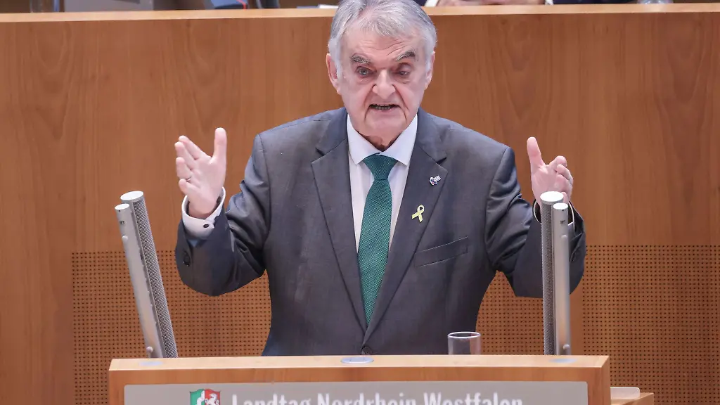 NRW-Innenminister-Herbert-Reul-CDU-plaediert-fuer-eine-gemeinsame-Drohnenabwehr