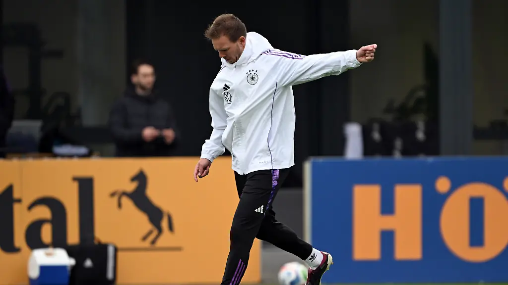 efc638fd8a6a4ab0db0501196c2d7dc4