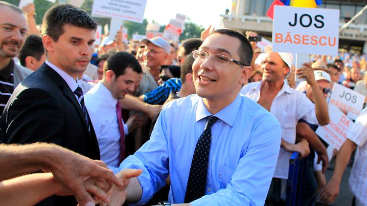 Regierungschef Victor Ponta befindet sich wegen Schummeleien in seiner Doktorarbeit in der Kritik.