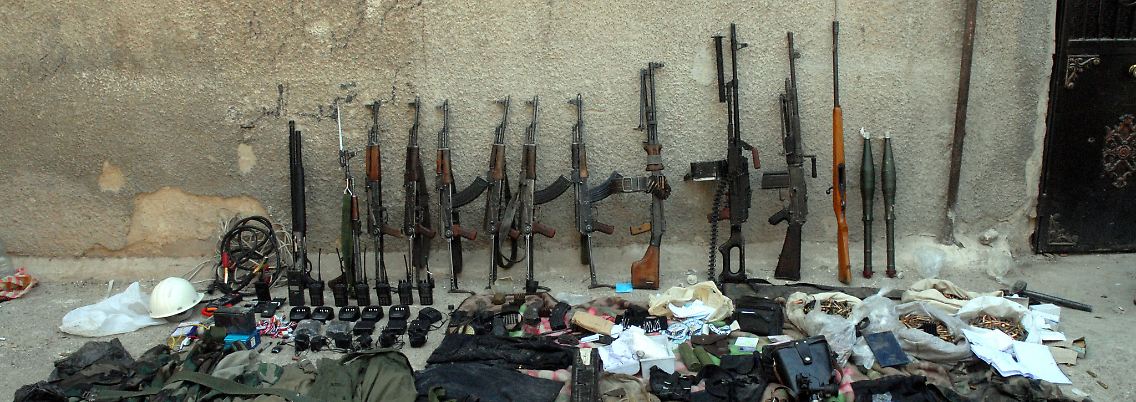 Mit diesen Waffen kämpften syrische Rebellen. Israel allerdings geht es um Raketen und Chemiewaffen.