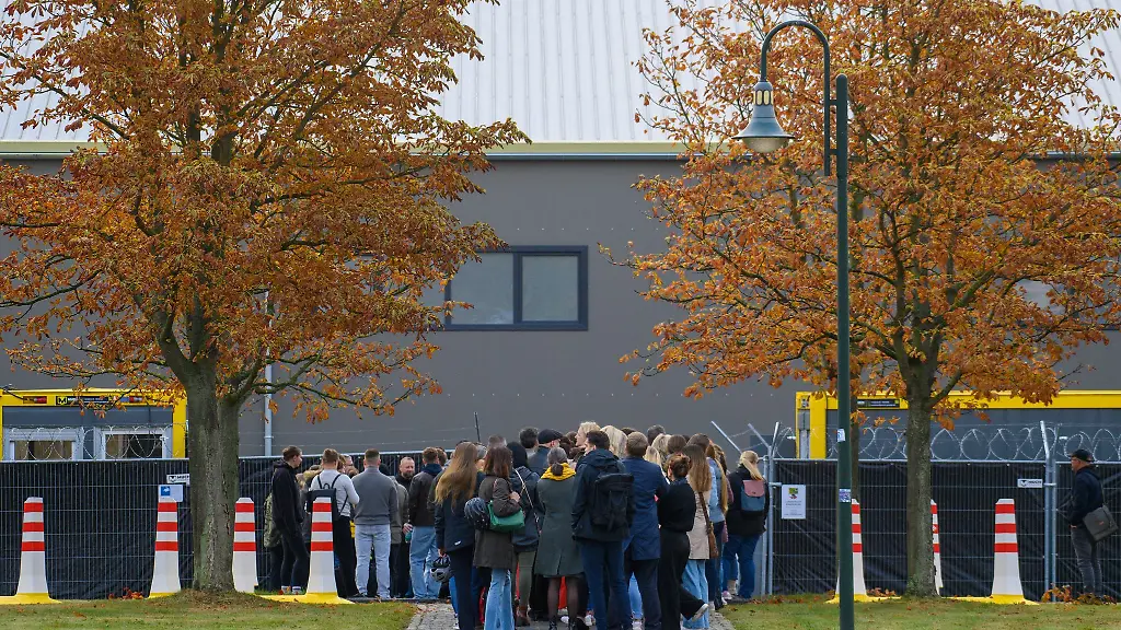 Im-Interims-Gerichtsgebaeude-wurden-vorab-die-Ablaeufe-geprobt-auch-der-Einlass