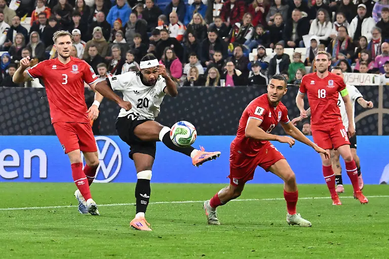 b6660b5a5b9a3a4c101221464c928ccc