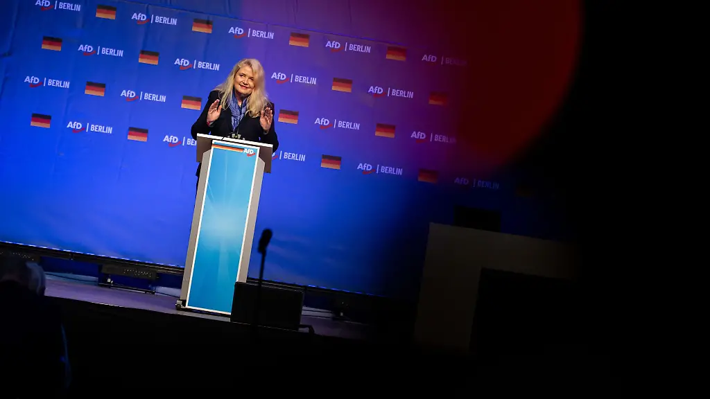 Die-AfD-Landesvorsitzende-Kristin-Brinker-war-schon-2021-und-2023-Spitzenkandidatin-fuer-die-Berlin-Wahl