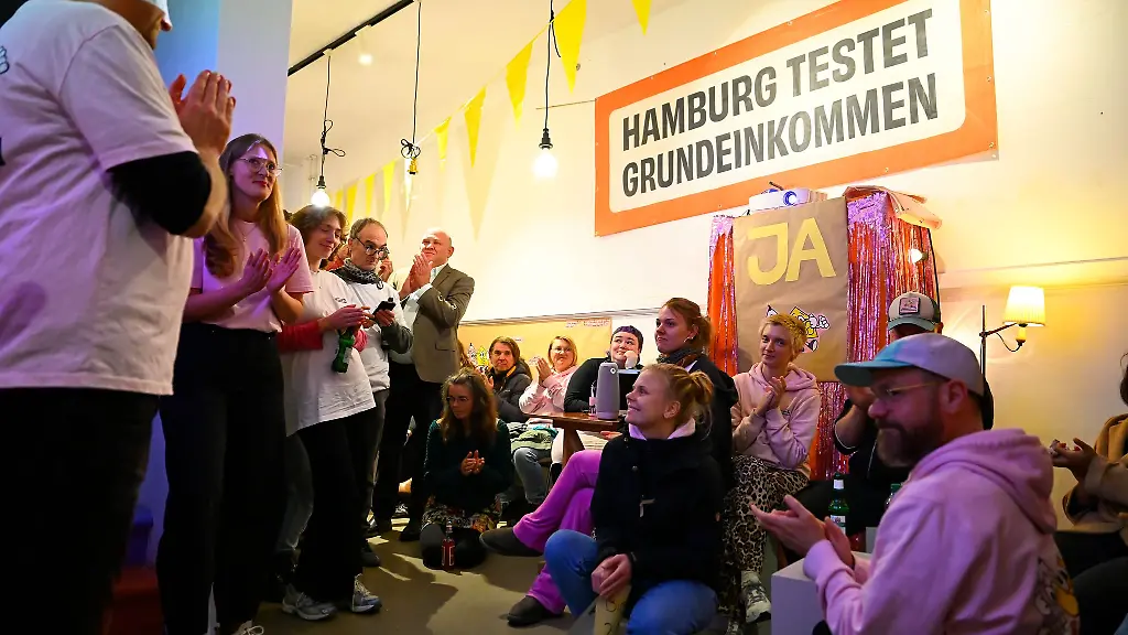 Der-Volksentscheid-fuer-ein-Grundeinkommen-Modellversuch-ist-gescheitert