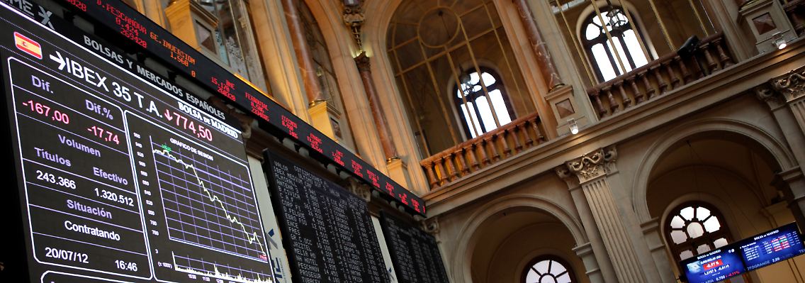 An der Börse in Madrid fallen die Kurse.