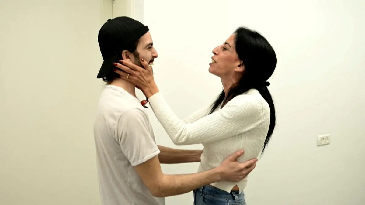 b93066e7feb90916ab098918e30a16ec