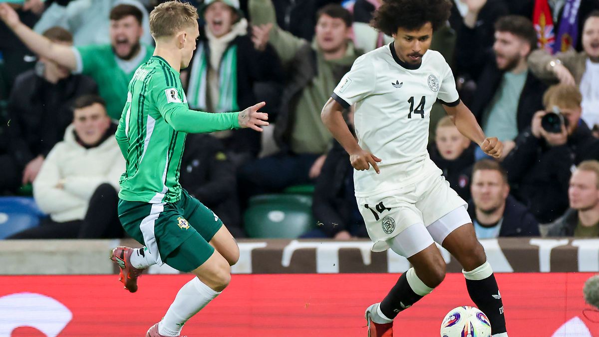 Haftstrafe wohl entkommen: Bericht: DFB-Star Adeyemi erhielt Strafbefehl wegen illegalem Waffenbesitz