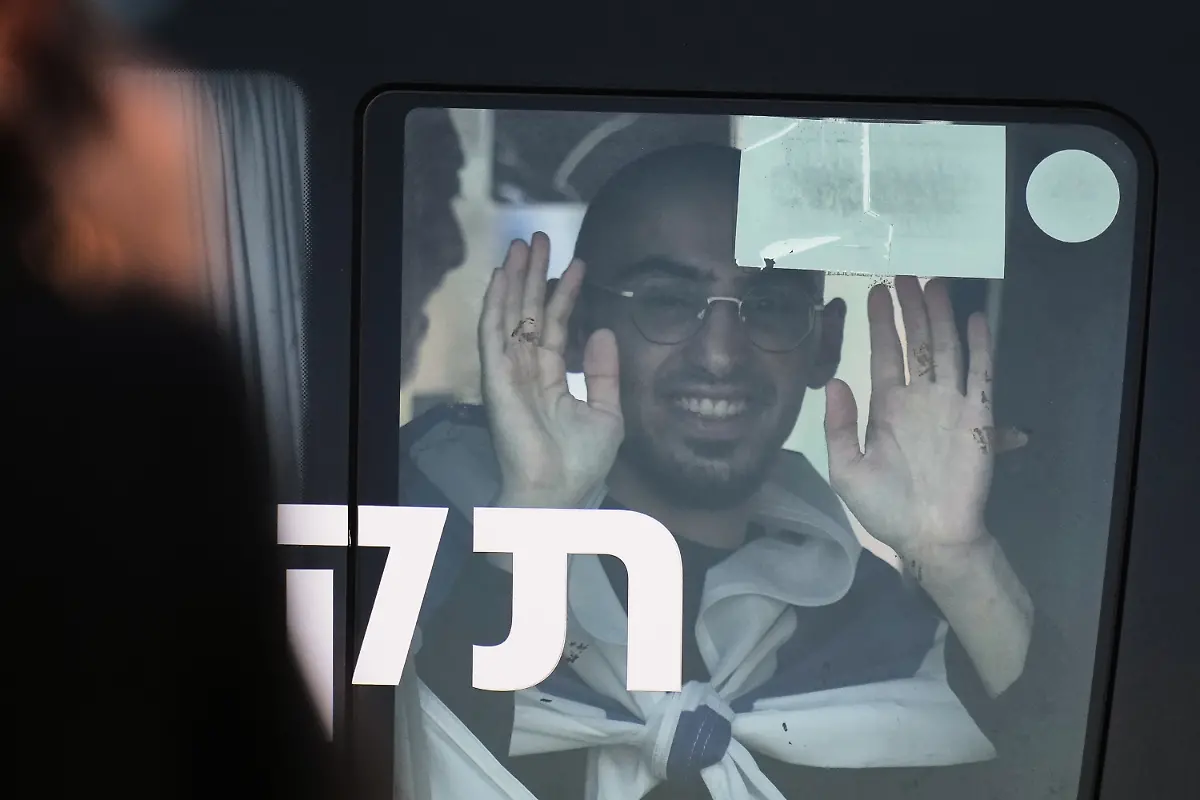 92f7c621c42d70e21e0c8d8976034f81