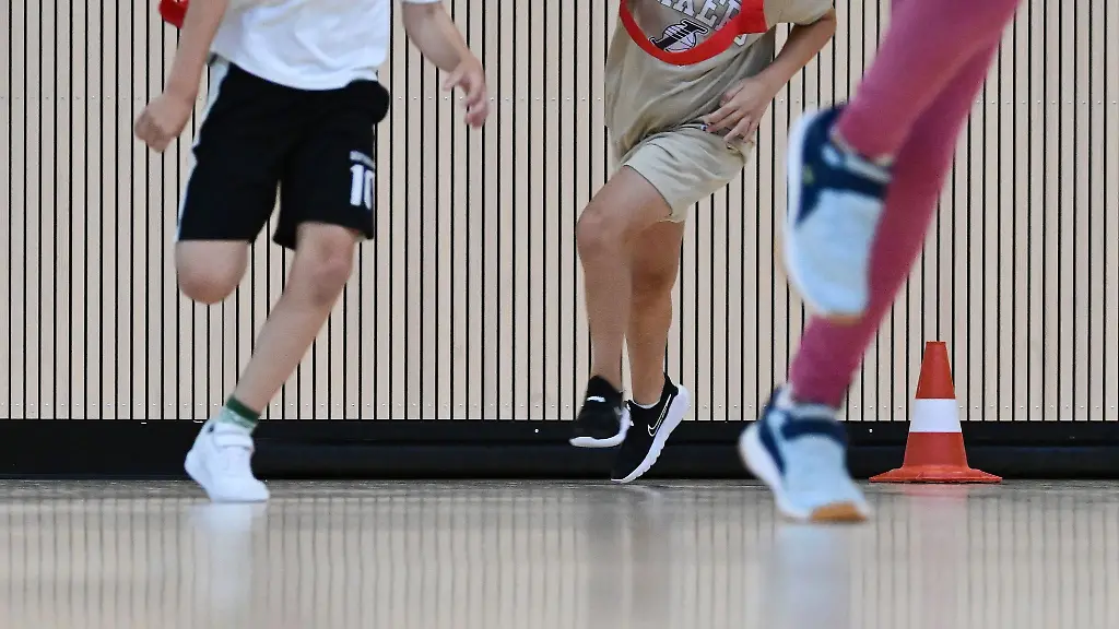 329-Grund-und-Foerderschulen-hatten-sich-beteiligt