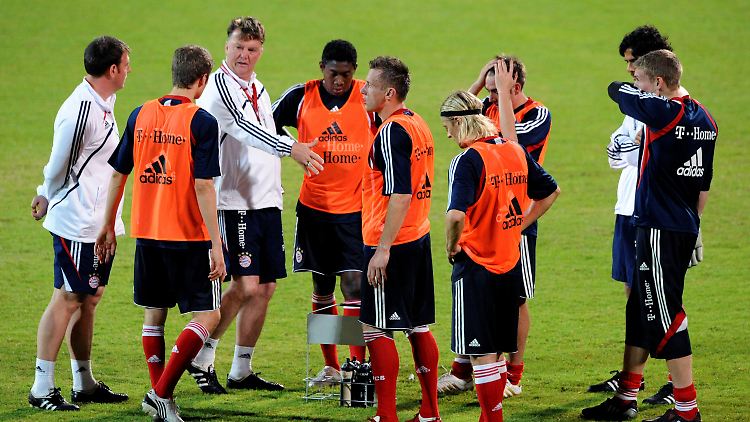 Louis van Gaal stehen bis auf Franck Ribery alle Spieler zur Verfügung.