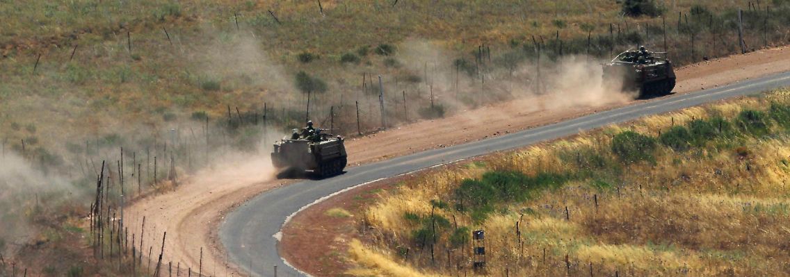 Israelische Soldaten kontrollieren die Grenze zu Syrien.