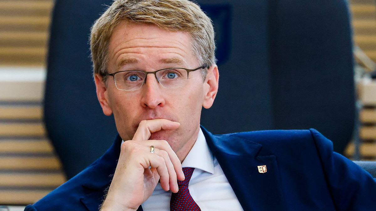 Hamburg & Schleswig-Holstein: Günther will Modernisierungsschub für ...