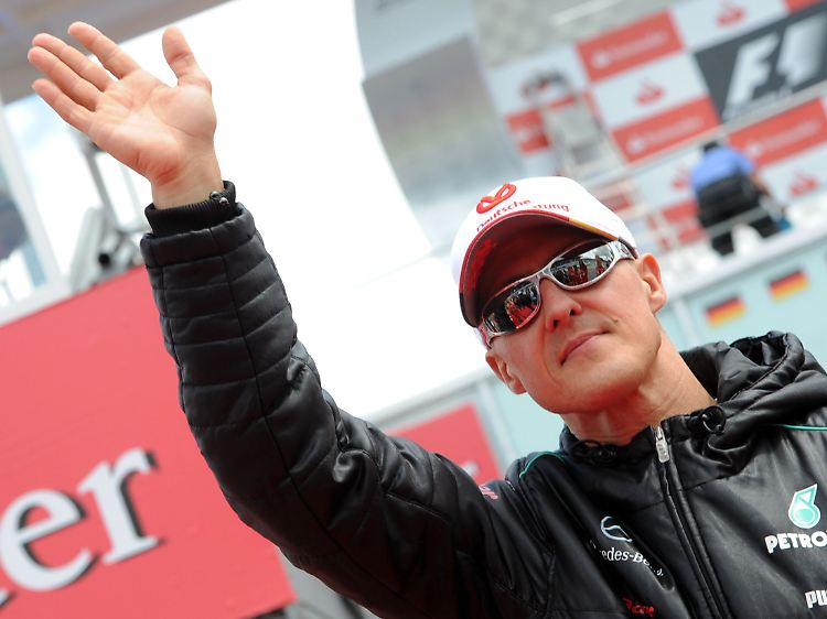 Rekordchampion Michael Schumacher ist noch nicht zufrieden damit, was er im Silberpfeil erreicht hat.
