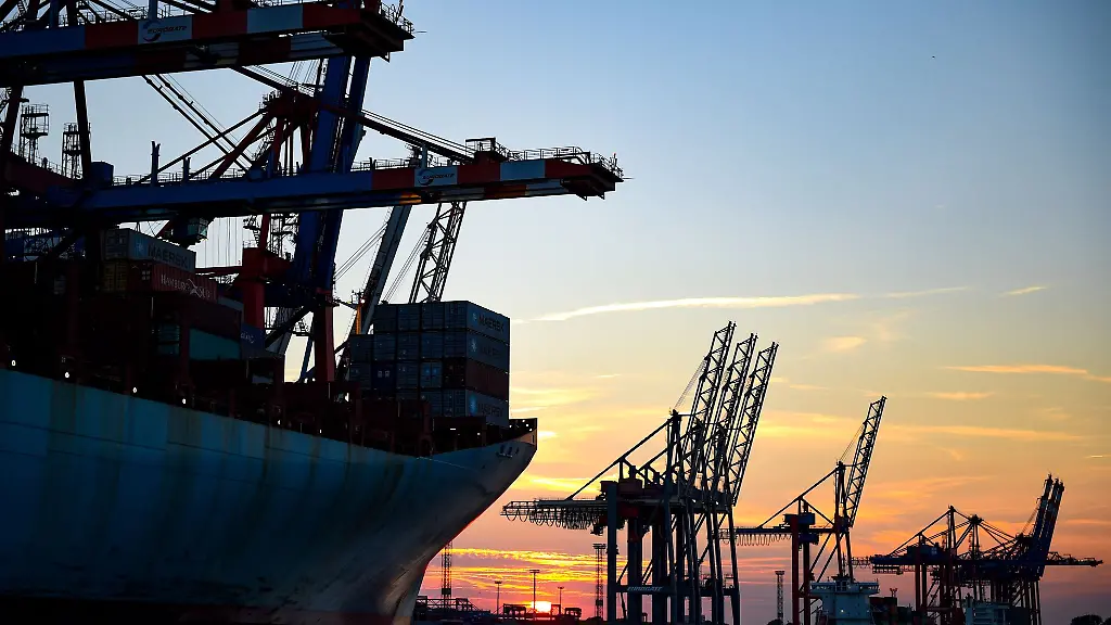 Oekonomen-erwarten-erst-2026-wieder-ein-deutliches-Wachstum-in-Deutschland