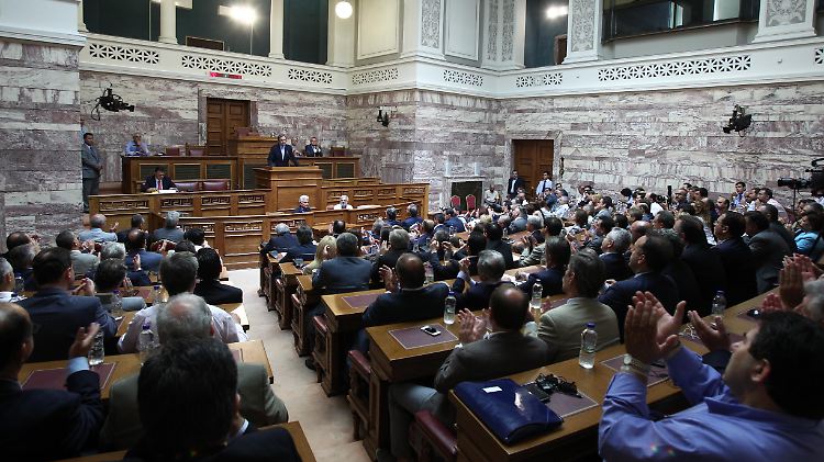 Antonis Samaras im griechischen Parlament.