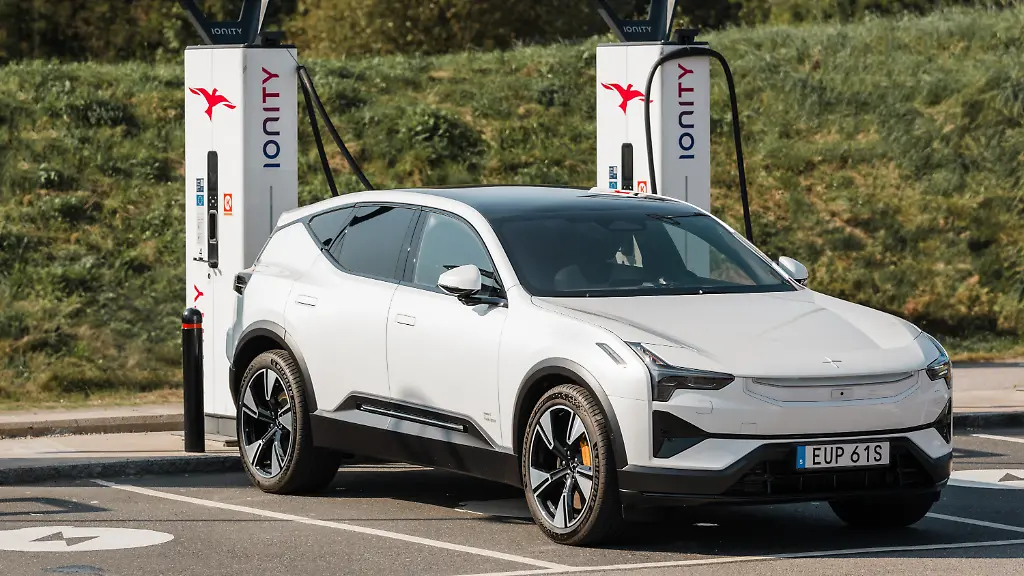 683478-20240925-Plug-Charge