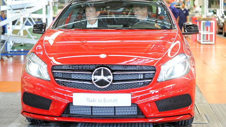 Das Gesicht der Hoffnung: Die neue Mercedes A-Klasse rollt vom Band.