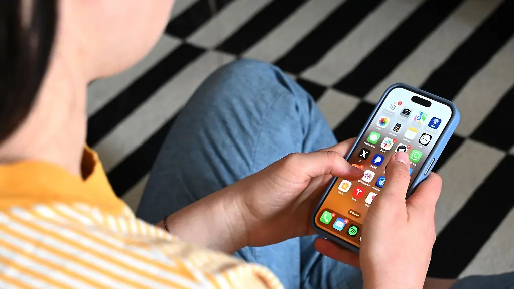 Viele-Angelegenheiten-kann-man-bei-diversen-Unternehmen-fast-nur-noch-oder-ausschliesslich-per-App-regeln