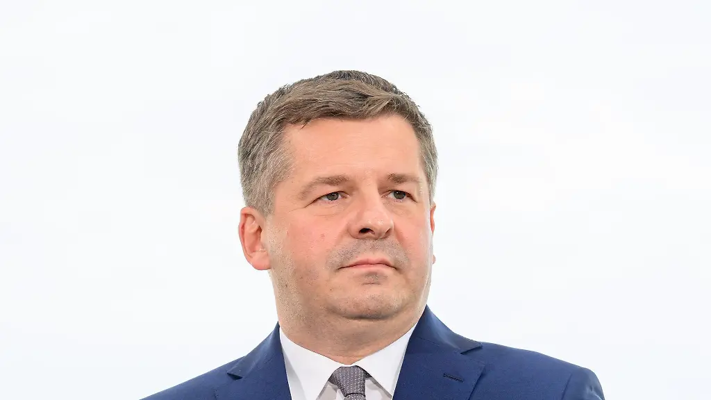 So-stellen-wir-sicher-dass-Sachsen-Anhalt-ueber-ausreichend-hochwertiges-Saatgut-verfuegt-um-Waelder-wieder-aufzuforsten-und-klimaresilient-umzubauen-sagt-Landwirtschaftsminister-Sven-Schulze-CDU