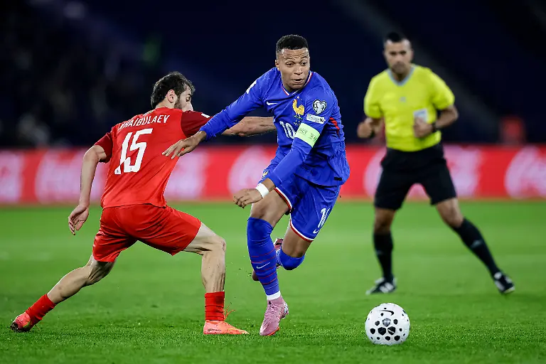 bg-forbes-fussball-12