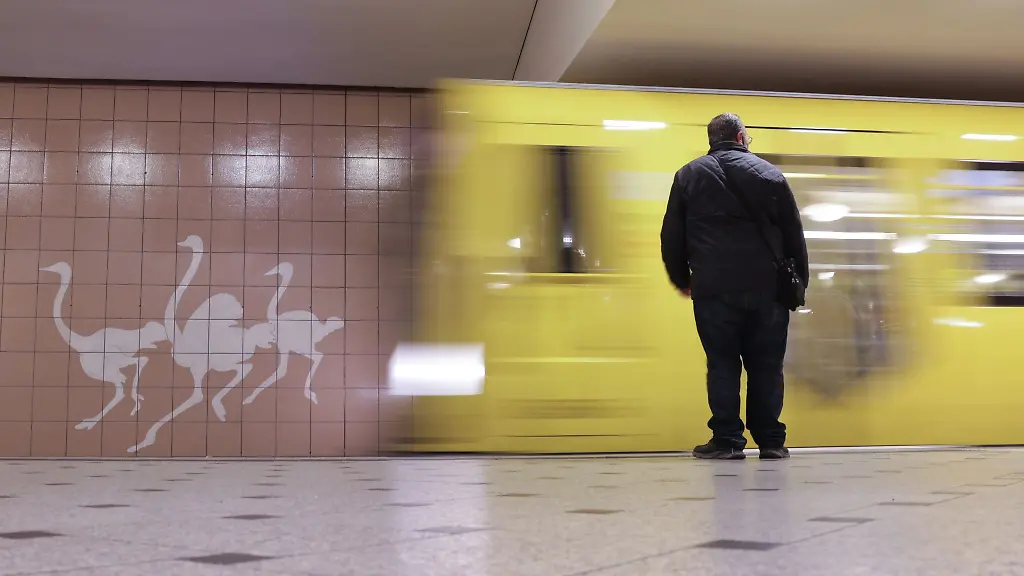 Ob-Zugangssperren-die-U-Bahn-in-Berlin-sicherer-machen-wuerde-gilt-als-umstritten