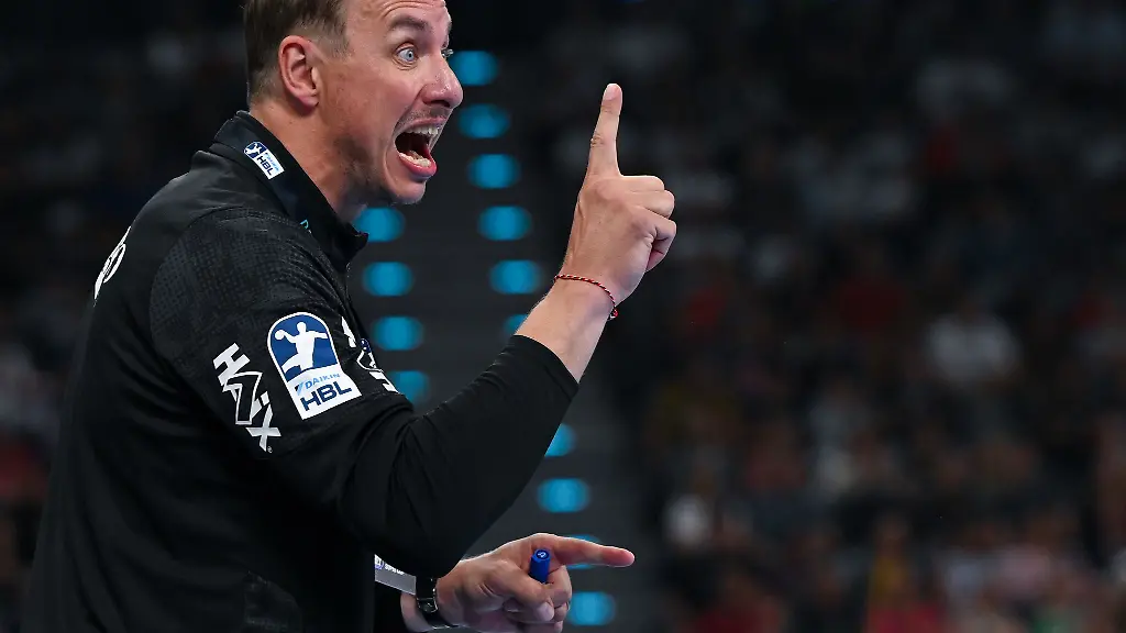 Trainer-Filip-Jicha-und-der-THW-Kiel-hatten-die-MT-Melsungen-zu-Gast