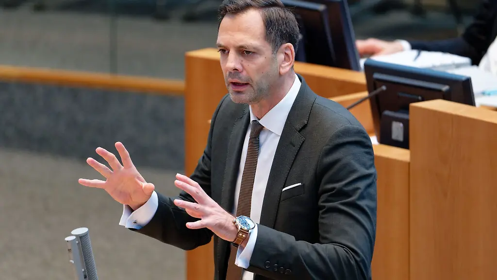 Der-FDP-Landtagsabgeordnete-Marc-Luerbke-ist-nach-schwerer-Krankheit-gestorben