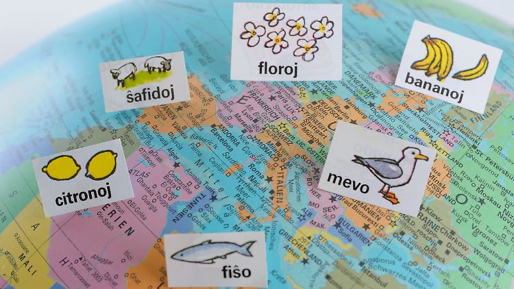 Viele Wörter kommen uns bekannt vor: Das Esperanto hat sich hauptsächlich bei europäischen Sprachen bedient.