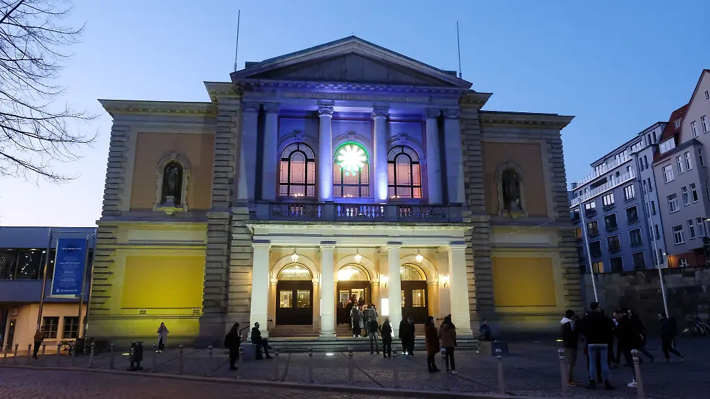 Die-Oper-Halle-plant-einen-Aktionstag-zum-World-Opera-Day