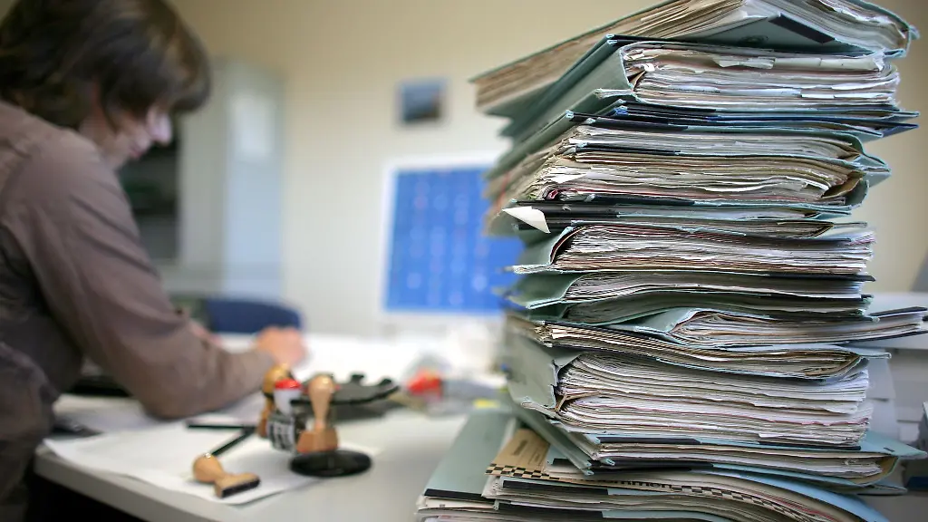 100-staatliche-Vorschriften-und-Auflagen-fuer-die-Kommunen-sollen-in-Bayern-wegfallen