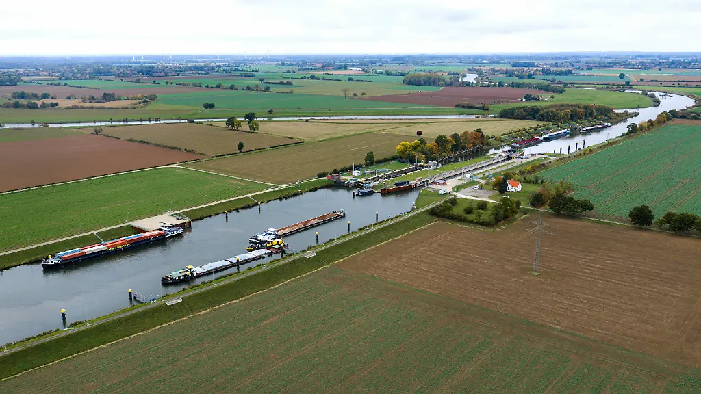 462e42ce41a283ccb0df2942878f0df3