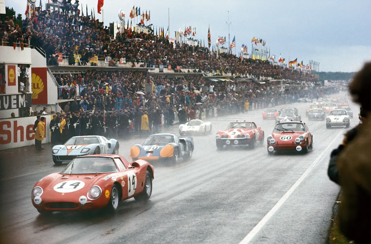 404A-FERRARI-XL-09901